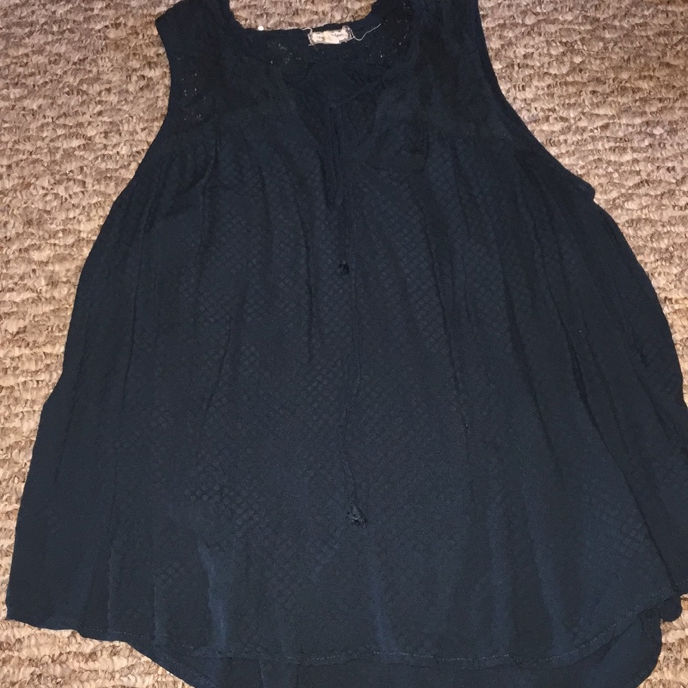 Women’s shirt